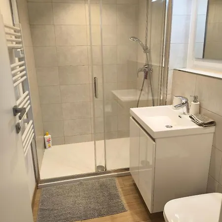 Cosy 2p A 5 Minutes A Pied De La Et Du Centre Apartman *